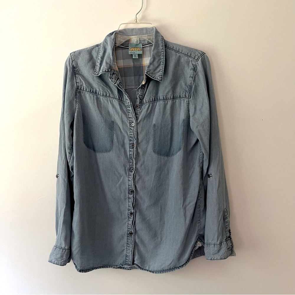 C&C California Chambray Button Down Shirt M